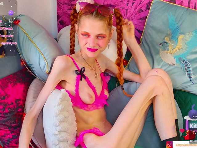 KittyRaine live cam on BongaCams