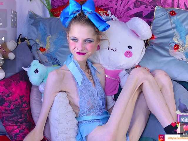 KittyRaine live cam on BongaCams