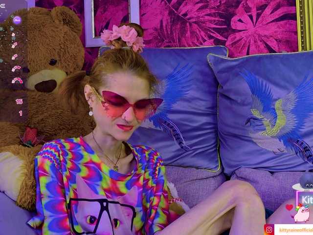 KittyRaine live cam on BongaCams