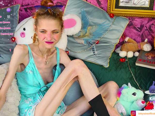 KittyRaine live cam on BongaCams