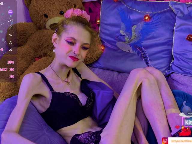 KittyRaine live cam on BongaCams