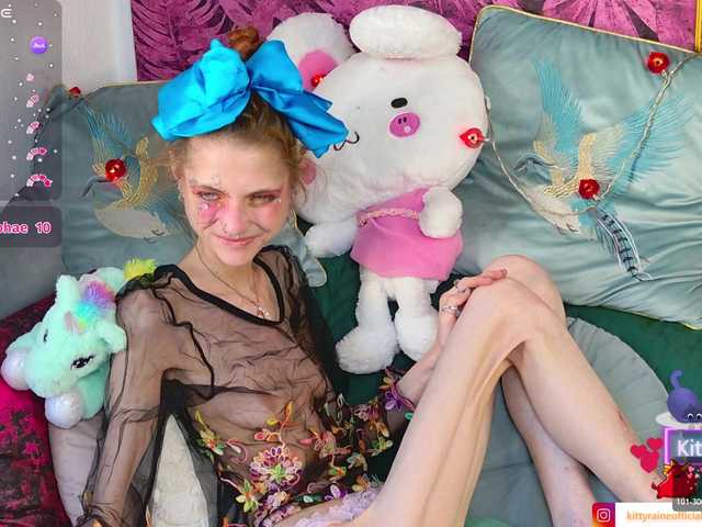 KittyRaine live cam on BongaCams
