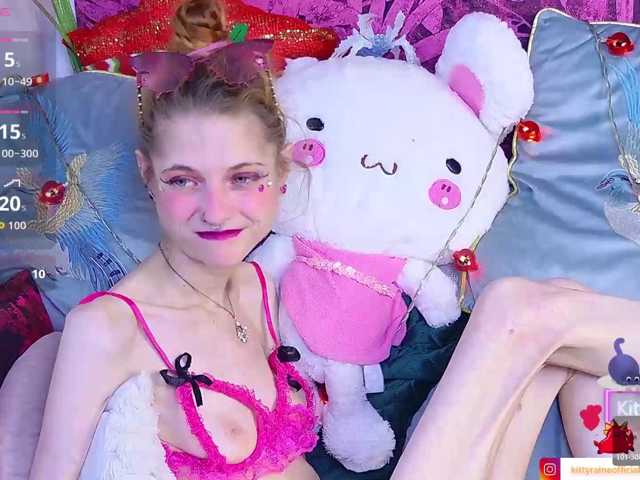 KittyRaine live cam on BongaCams