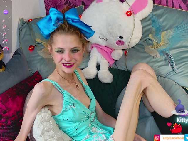 KittyRaine live cam on BongaCams