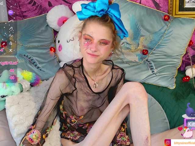 KittyRaine live cam on BongaCams