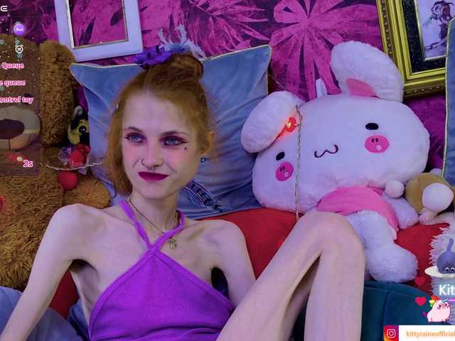 KittyRaine live cam on BongaCams