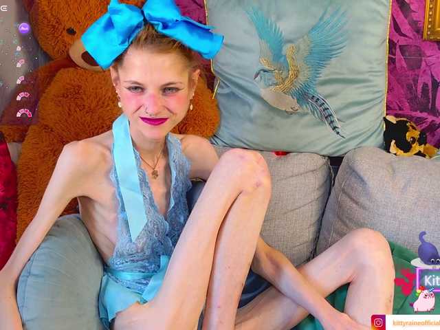 KittyRaine live cam on BongaCams