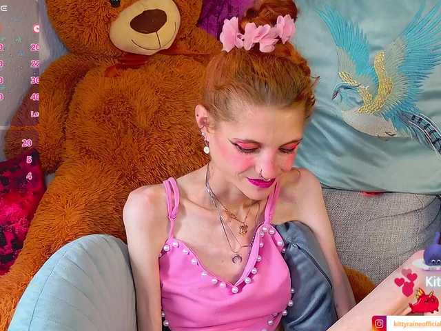 KittyRaine live cam on BongaCams