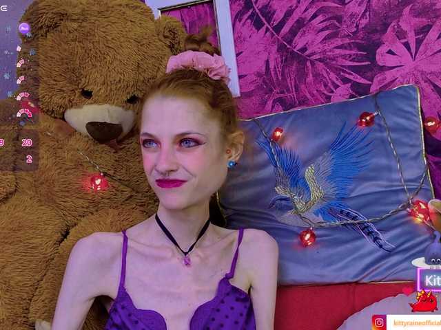 KittyRaine live cam on BongaCams
