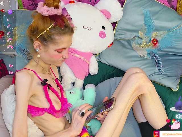 KittyRaine live cam on BongaCams
