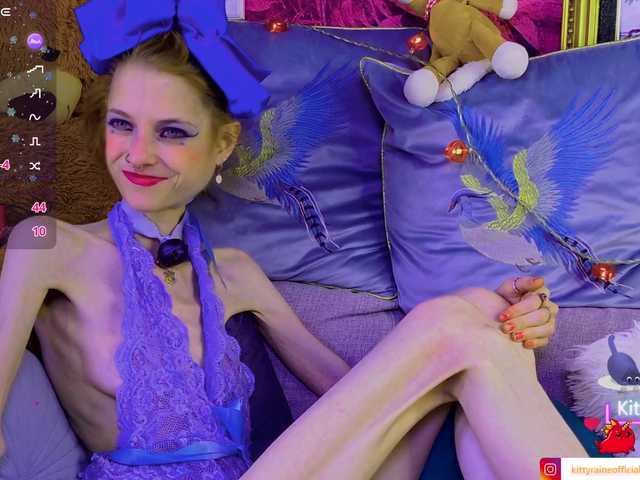 KittyRaine live cam on BongaCams