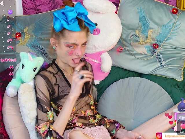 KittyRaine live cam on BongaCams