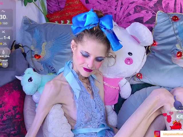 KittyRaine live cam on BongaCams
