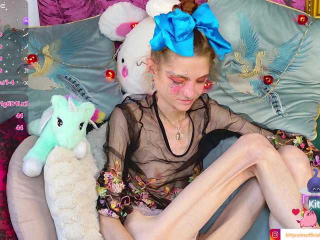KittyRaine live cam on BongaCams