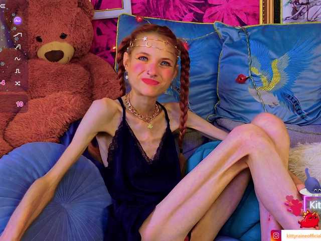KittyRaine live cam on BongaCams