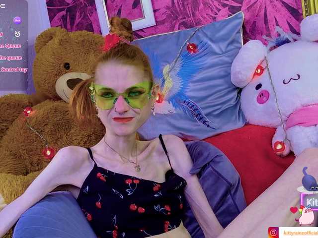 KittyRaine live cam on BongaCams