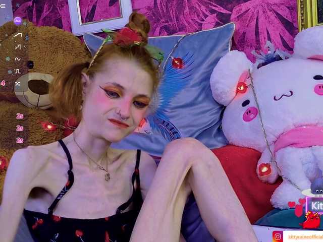 KittyRaine live cam on BongaCams