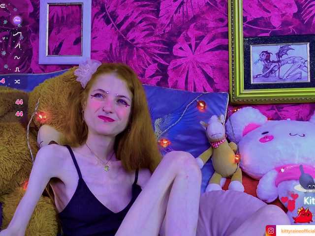 KittyRaine live cam on BongaCams