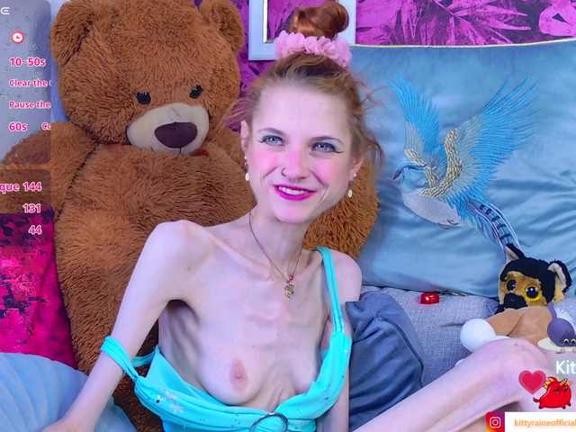 KittyRaine live cam on BongaCams