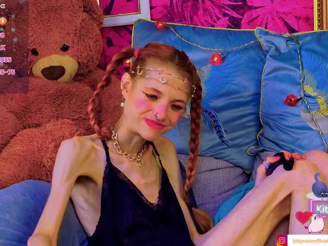 KittyRaine live cam on BongaCams