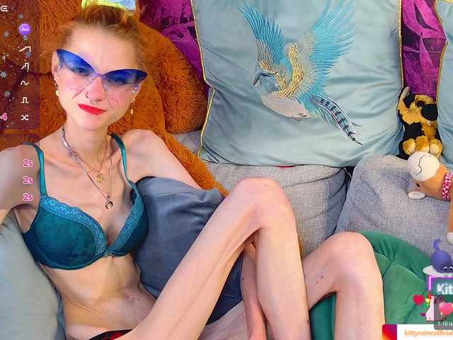 KittyRaine live cam on BongaCams