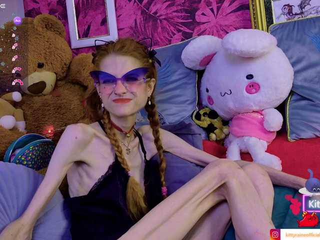 KittyRaine live cam on BongaCams