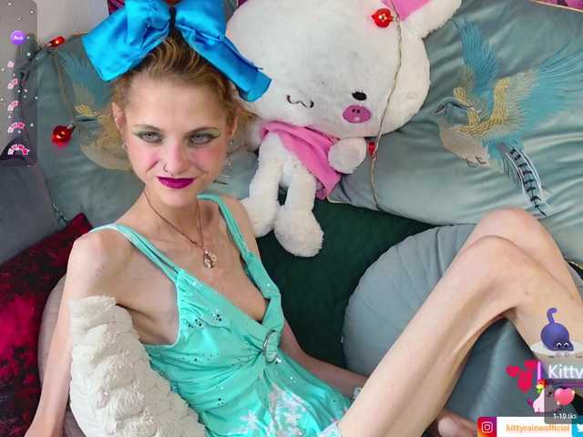 KittyRaine live cam on BongaCams