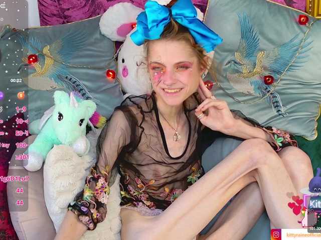 KittyRaine live cam on BongaCams