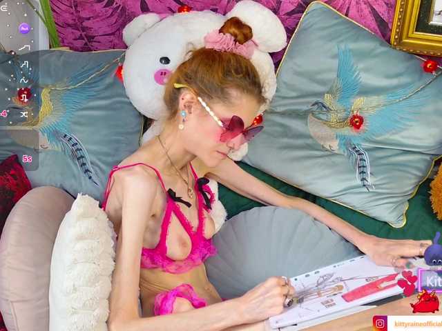 KittyRaine live cam on BongaCams