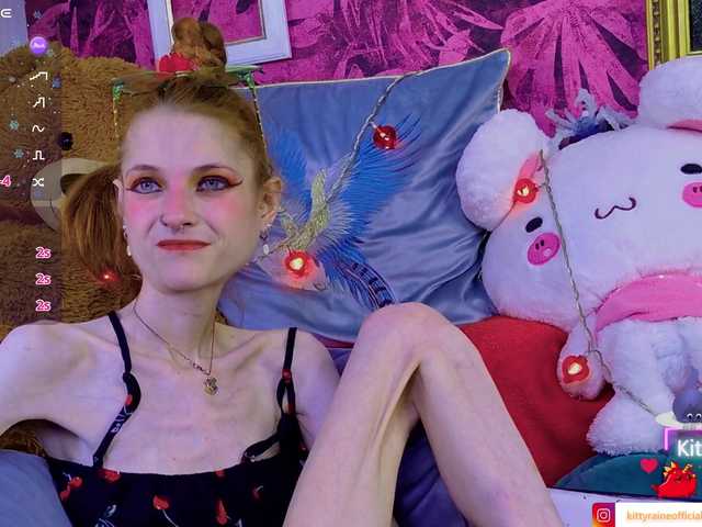 KittyRaine live cam on BongaCams