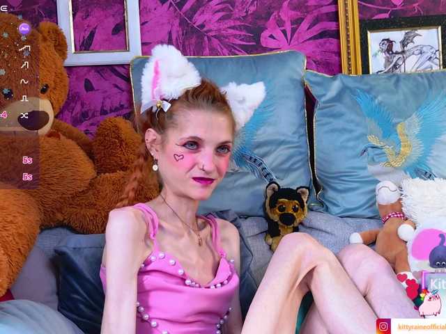 KittyRaine live webcam show
