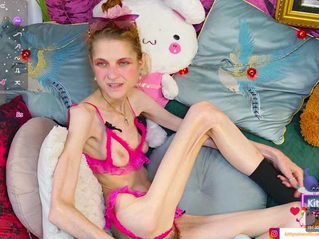 KittyRaine live cam on BongaCams