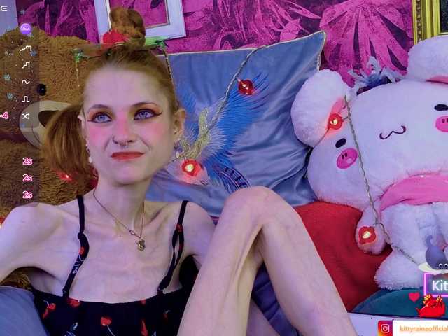 KittyRaine live cam on BongaCams