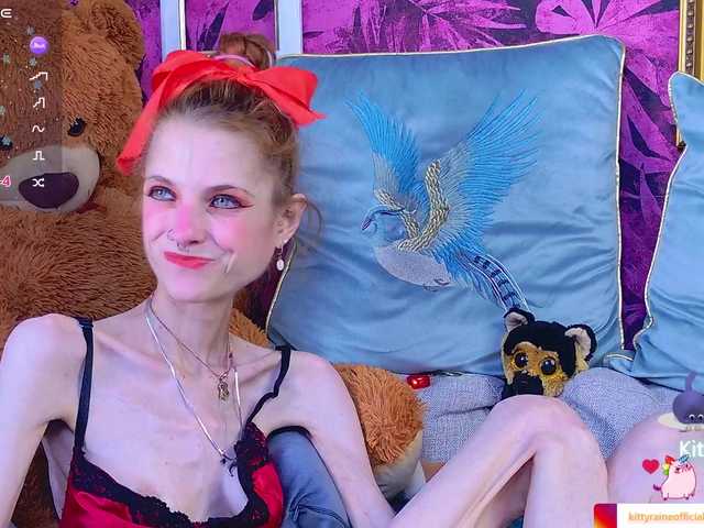 KittyRaine live cam on BongaCams