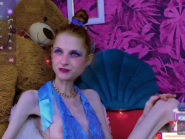 KittyRaine live cam on BongaCams
