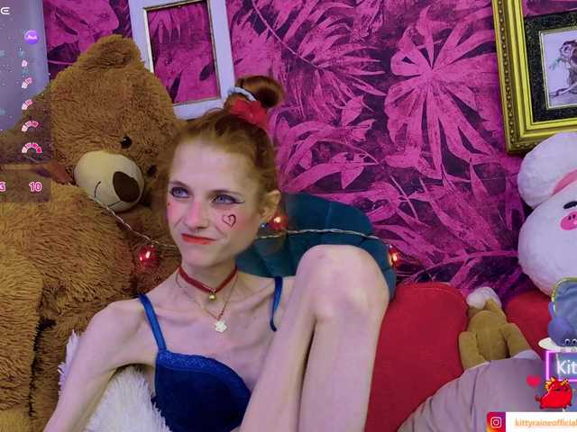 KittyRaine live cam on BongaCams