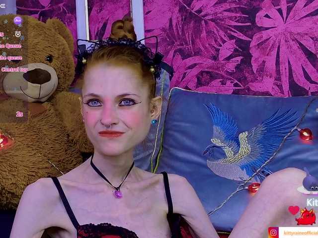 KittyRaine live cam on BongaCams
