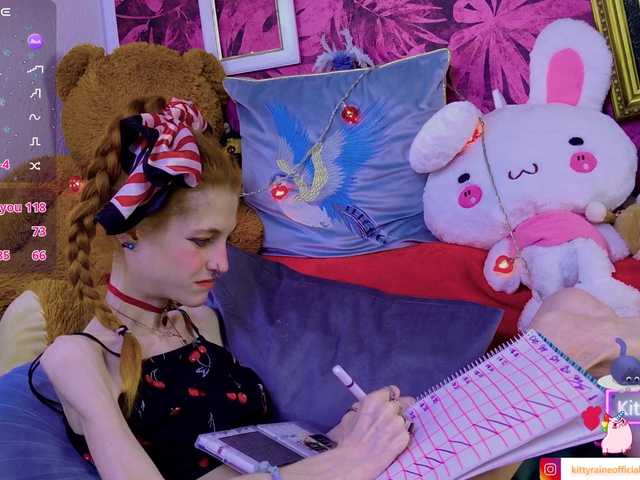 KittyRaine live cam on BongaCams