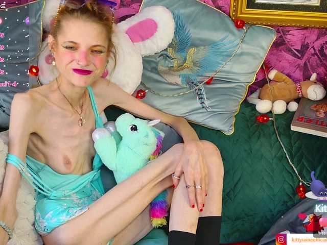 KittyRaine live cam on BongaCams