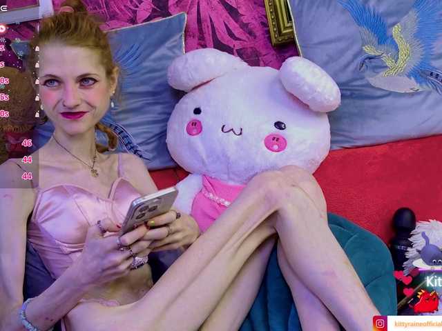 KittyRaine live cam on BongaCams