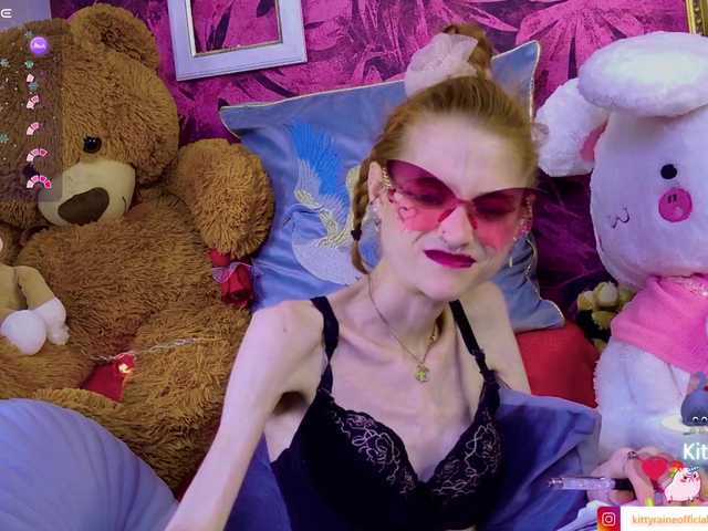 KittyRaine live cam on BongaCams