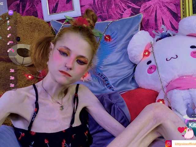 KittyRaine live cam on BongaCams