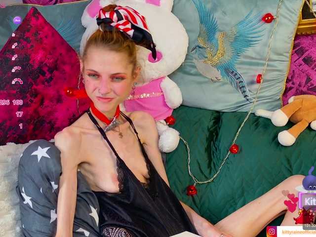 KittyRaine live cam on BongaCams