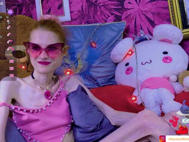 KittyRaine live cam on BongaCams