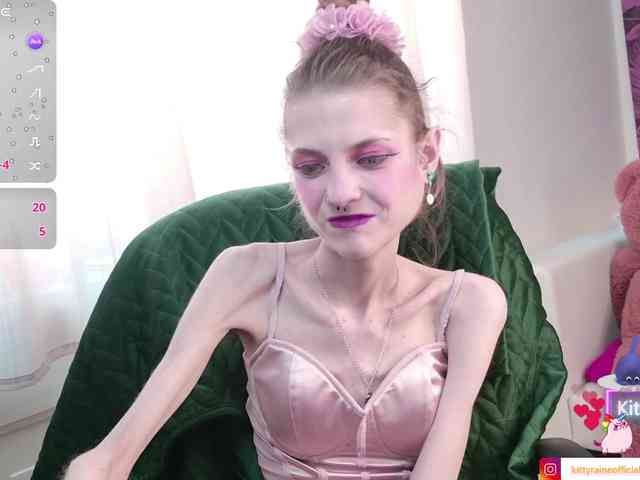 KittyRaine webcam