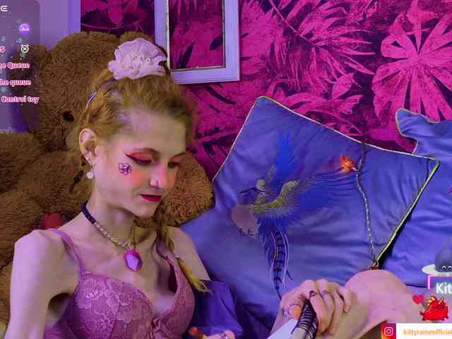 KittyRaine webcam