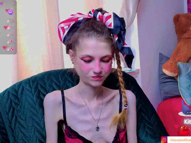 KittyRaine webcam