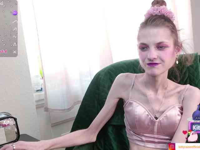 KittyRaine webcam