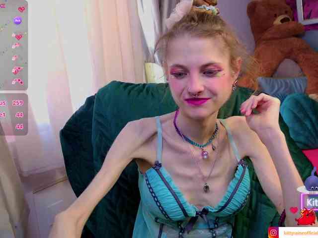 KittyRaine webcam