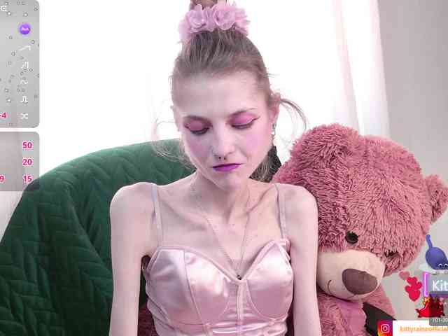 KittyRaine webcam